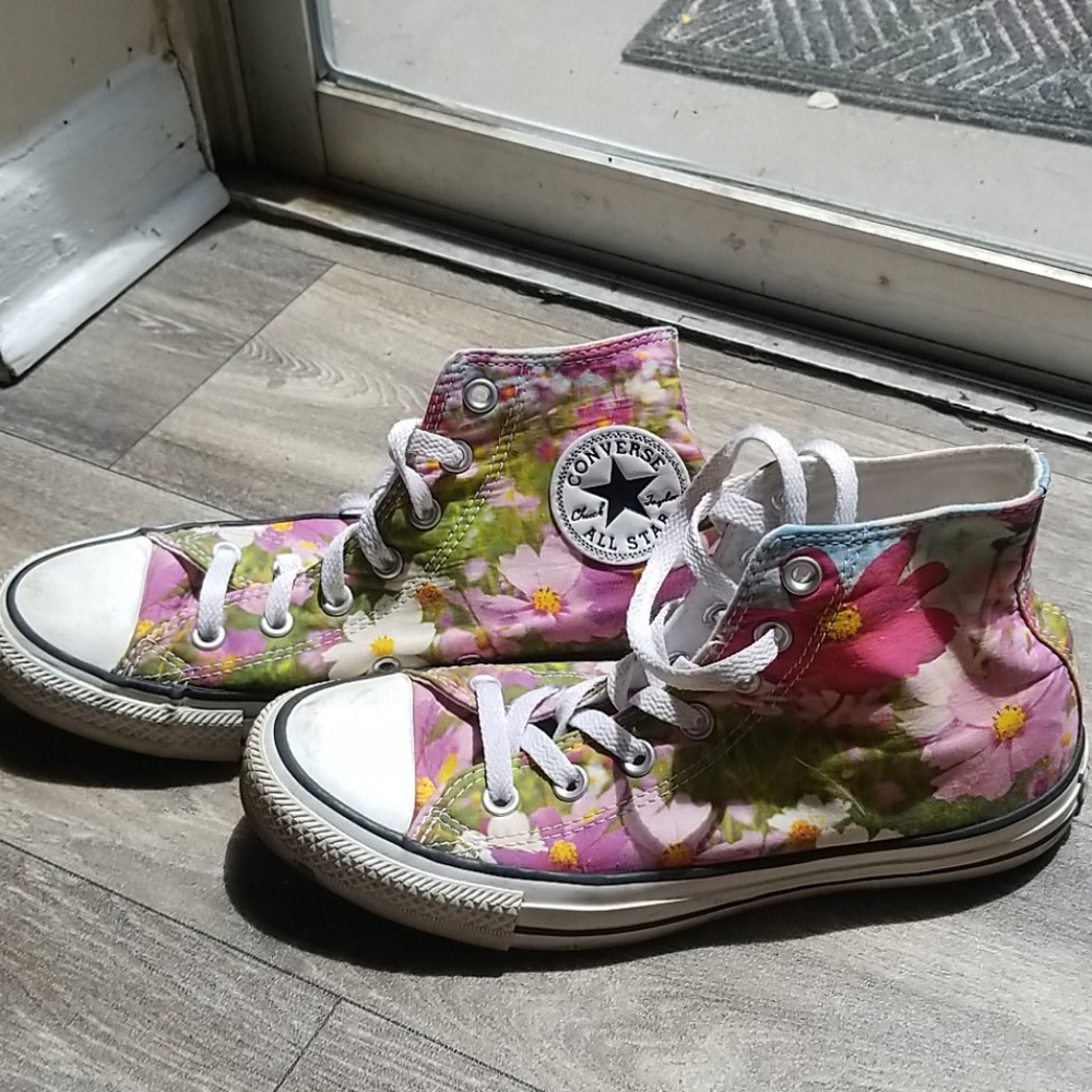 Floral Converse Chuck Taylors